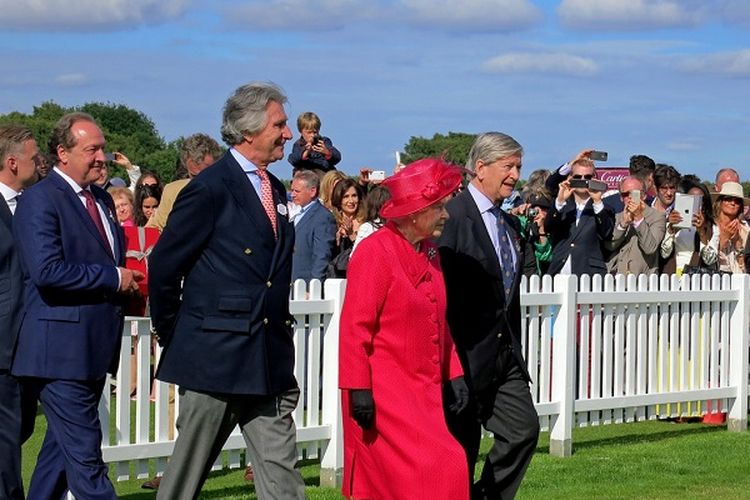 Ratu Elizabeth II Terkonfirmasi Positif Virus COVID, Pihak Kerajaan Inggris Beberkan Kondisinya Terkini