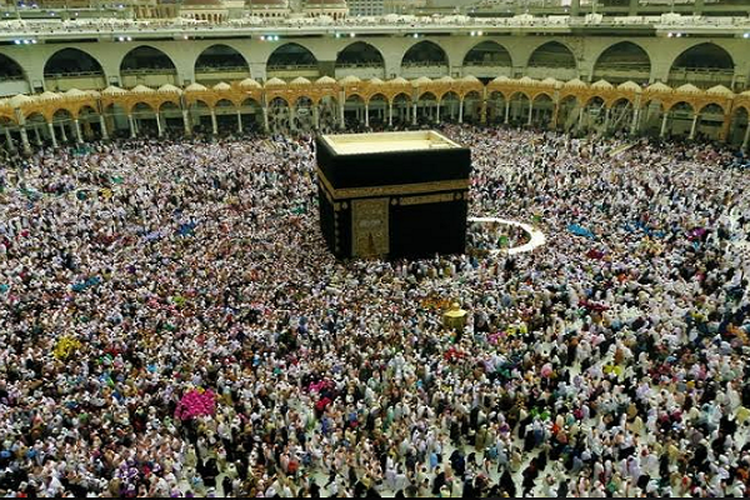 Al Quran Surah Ali Imran Ayat 21 Sampai 30 Lengkap dengan Terjemahan Bahasa Indonesia