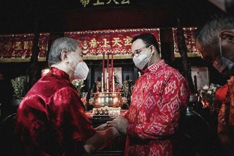 Potret Anies Baswedan Kunjungi 2 Klenteng Peringati Tahun Baru Imlek ke 2573 Kongzili, Ternyata Ini Tujuannya