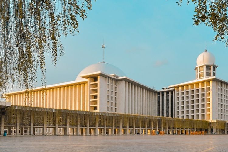 Al Quran Surah Abasa Ayat 1 Sampai 10 Lengkap dengan Terjemahan Bahasa Indonesia