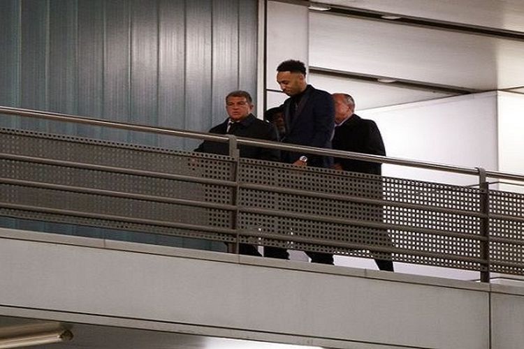 Barcelona Resmi Mengontrak Aubameyang dengan Status Bebas Transfer, Begini Rincian Gajinya