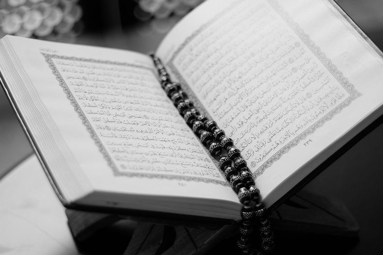Al Quran Surah Abasa Ayat 31 Sampai 42 Lengkap dengan Terjemahan Bahasa Indonesia
