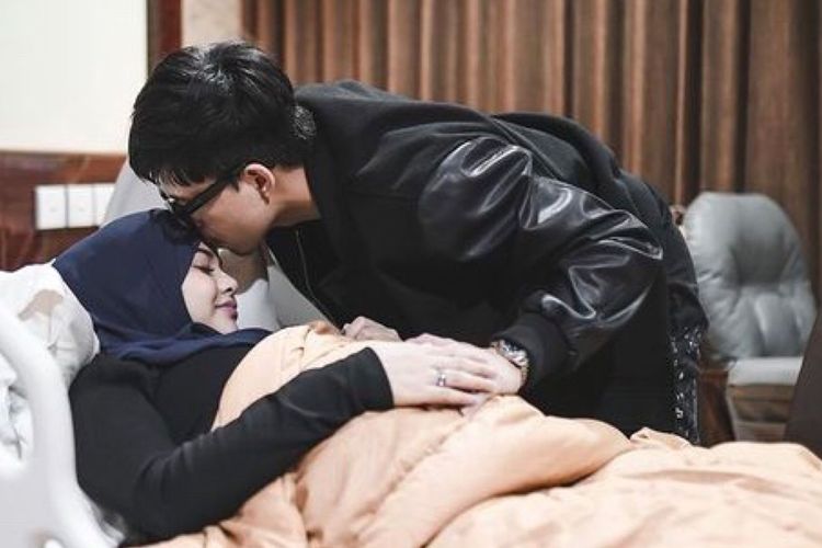 Aurel Hermansyah Melahirkan Anak Pertama, Simak Doa yang Harus Dibaca Ketika Baru Dikaruniai Anak