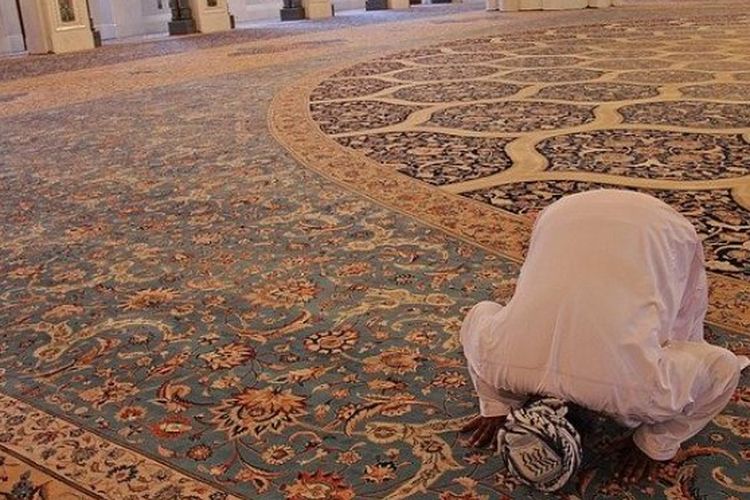 Al Quran Surah Al Insyiqoq Ayat 1 Sampai 13 Lengkap dengan Terjemahan Bahasa Indonesia