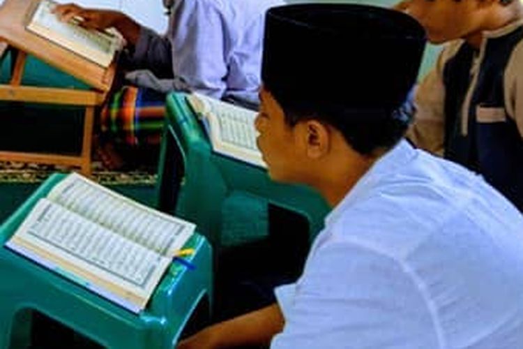 Al Quran Surah Al Baqarah Mulai Ayat 81 Hingga 90 Lengkap dengan Terjemahan Bahasa Indonesia