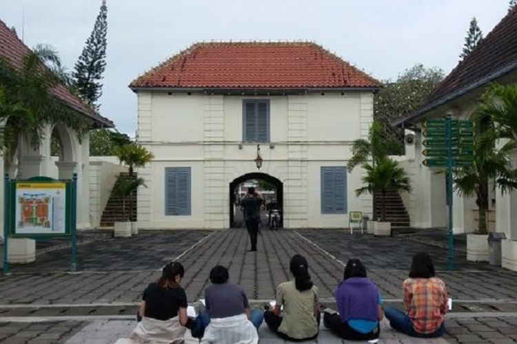 Sering Melihat Bangunan Kuno Ala Belanda? Ketahuilah Itu Adalah Arsitektur Indis