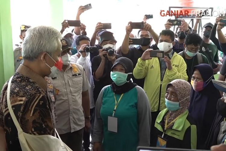 Ganjar Pranowo Temui Warga Desa Wadas yang Kontra Pengambilan Quarry Bendungan Bener, Terima Kasih Sambutannya