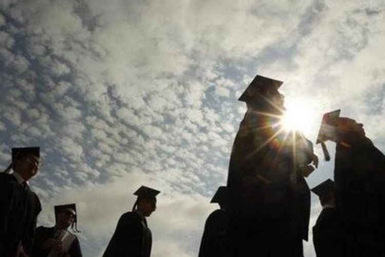 Pemerintah Kota Mojokerto Berikan Beasiswa Pendidikan Tinggi 2022 Bagi Mahasiswa Berprestasi, Ini Syaratnya