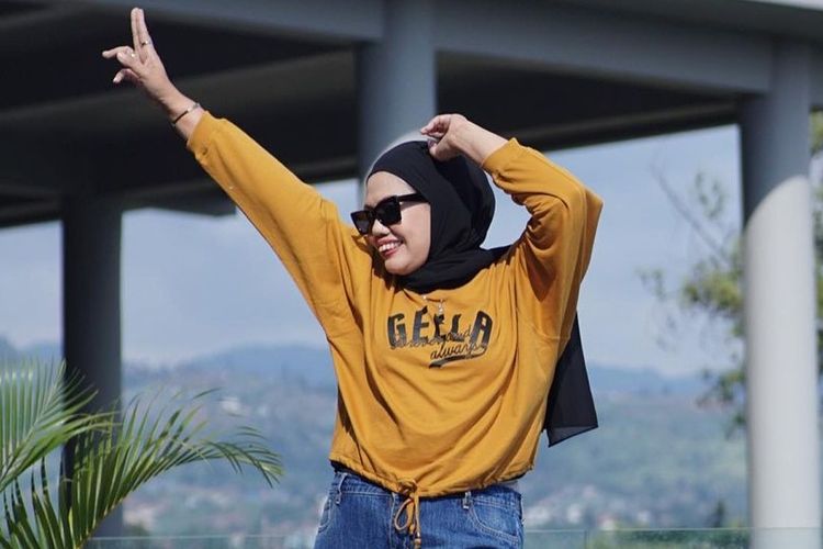 Komentari Kelakuan Fuji yang ‘Sok Ngartis’, Elly Sugigi Diserang Fans Garis Keras: Aku Tidak Takut