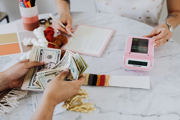 Tiba-tiba Uang Habis, Ketahui Kemana Uang Bulanan Anda dan Cara Mengelolanya agar Keuangan Tetap Stabil