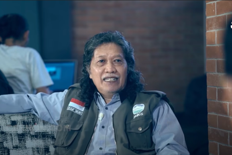 Simak 3 Cara untuk Mengistirahatkan Pikiran Menurut Cak Nun, Salah Satunya Cukup Duduk Santai Seperti Berikut