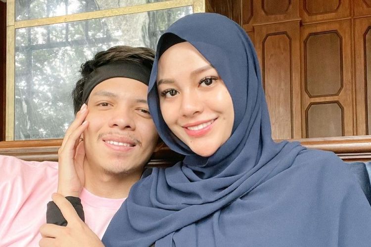 Uus Sebut Haram Ngonten Bareng Atta, Aurel Hermansyah: Kita Tidak Pernah Meminta Orang untuk Suka sama Kita