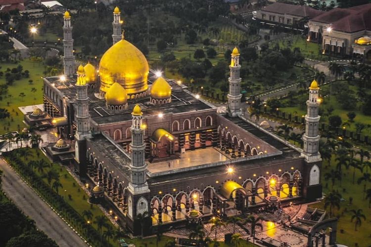 Kilas Ramadhan 2022, Pesona Masjid Dian Al-Mahri atau Masjid Kubah Emas di Depok