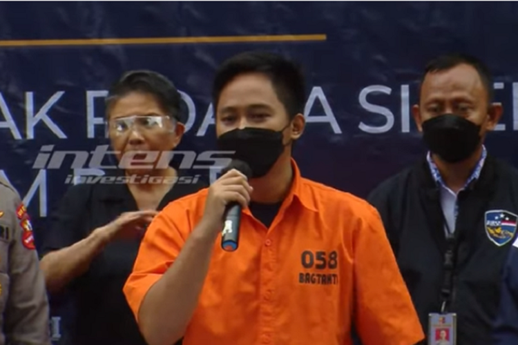 Ekspresi Doni Salmanan yang Cengengesan Jadi Sorotan, Ini Kata Pakar Ekspresi