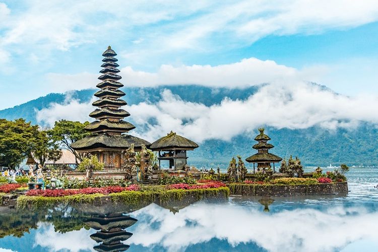 Sah! Pemerintah secara Resmi Izinkan Wisatawan Asing Masuk Bali Tanpa Karantina