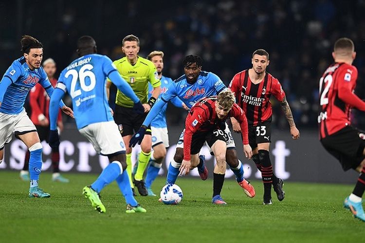 AC Milan Kalahkan Napoli 1-0, Olivier Giroud Bantu Tempatkan Rossoneri di Puncak Klasemen Serie A