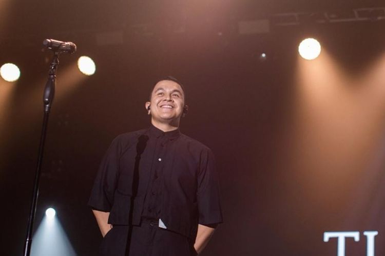 Lagu Tulus Berjudul Hati-hati di Jalan Dicap Netizen sebagai Lagu Tahap Penerimaan Diri