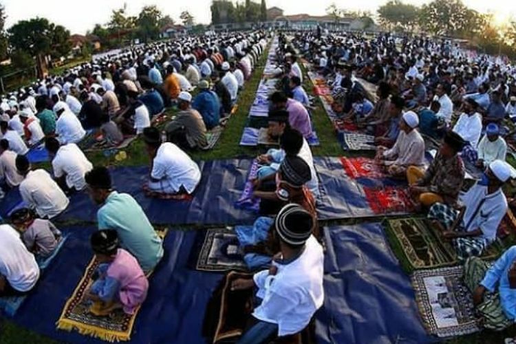 Niat Bacaan dan Tata Cara Sholat Idul Fitri, Menyambut Datangnya 1 Syawal 1443 H