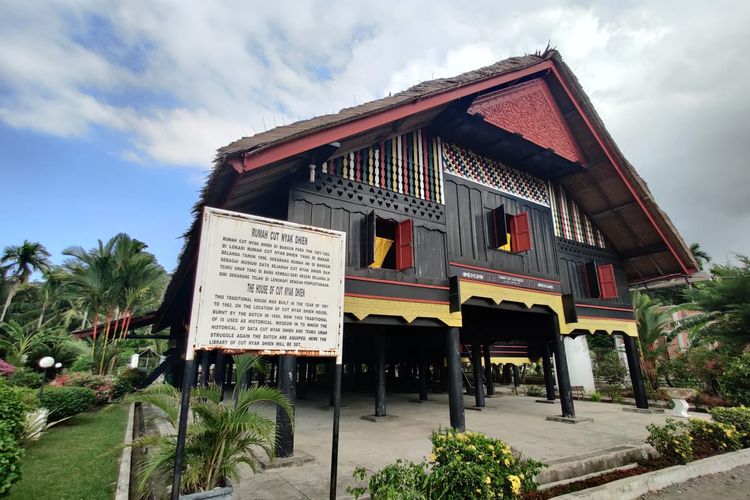 Peringati Hari Kartini 21 April dengan Berkunjung ke Rumah Pahlawan Nasional Wanita, Cut Nyak Dien di Aceh