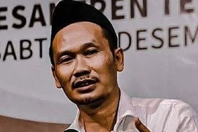 Gus Baha Ungkap Hukum Mencium Istri saat Puasa Ramadhan: Ada Peran Aisyah Istri Rasulullah Terkait Bab Ini