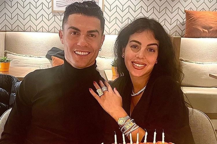 Bayi Laki-Laki Cristiano Ronaldo Meninggal Dunia, CR7: Kamu Adalah Malaikat kami