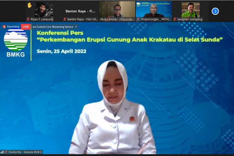 BMKG Himbau Warga Pesisir Sekitar Anak Gunung Krakatau agar Waspada, Antisipasi Tsunami Malam seperti 2018