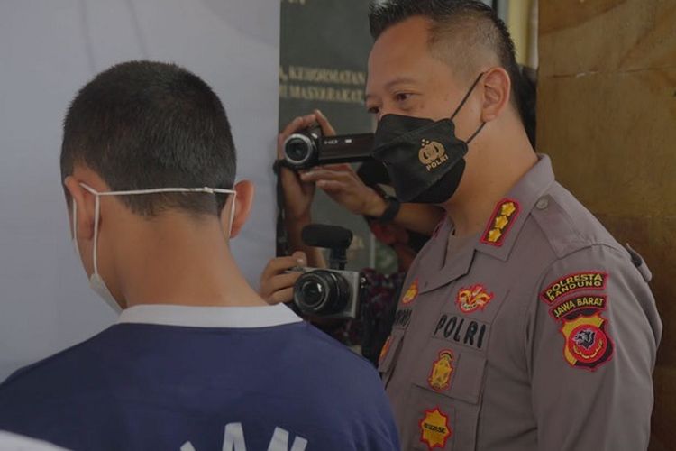 Seorang Pria di Bandung Perkosa Istri Teman Sendiri, Suaminya Dibuat Teler Lebih Dulu