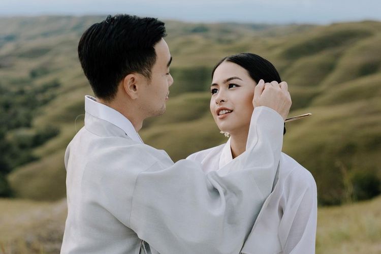 Maudy Ayunda Bagikan Foto Bersama Pasangan, Netizen: Nggak Punya Pacar, Bergerak Langsung Nikah
