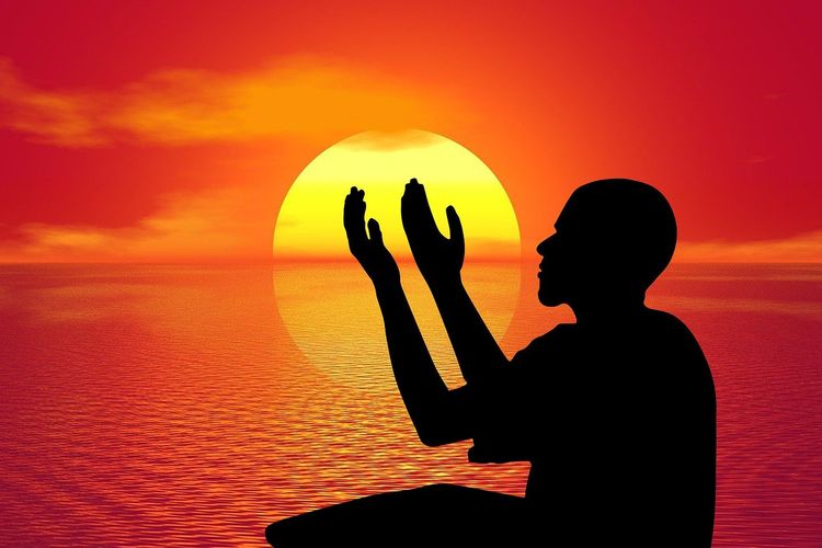 Naskah Singkat Khutbah Idul Fitri 2022, Lebaran Tidak Perlu Berlebih-lebihan