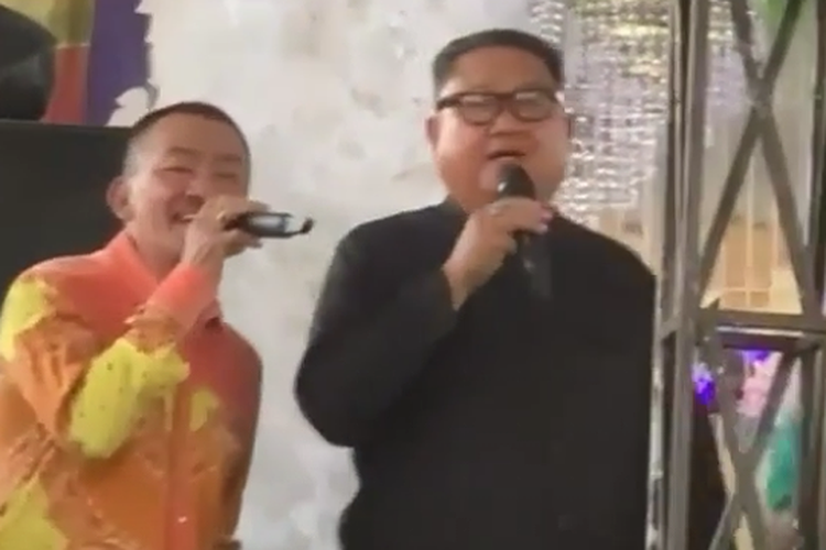 Viral Pria Mirip Kim Jong Un Nyanyi Dangdutan di Kondangan, Netizen: Hati-Hati Tangan Kirinya ada Tombol Rudal