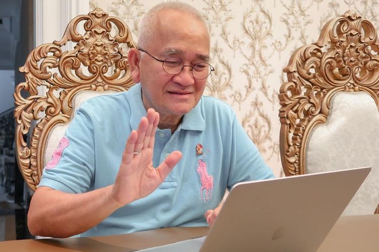 Usai Mengunggah Foto Anies Baswedan Pakai Baju Adat Papua ke Media Sosial, Ruhut Sitompul Dilaporkan ke Polisi