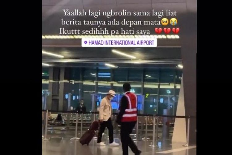 Ridwan Kamil Berjalan dan Tertunduk Rapuh di Bandara Bersama Istri dan Anak Perempuannya, Netizen:  Mewek Lagi