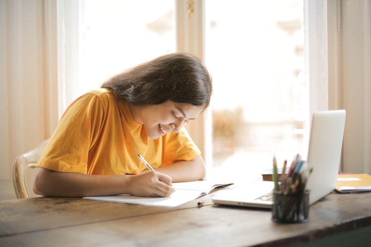 6 Situs Penyedia Jurnal Ilmiah Gratis, Sumber Referensi Bagi Para Pejuang Skripsi
