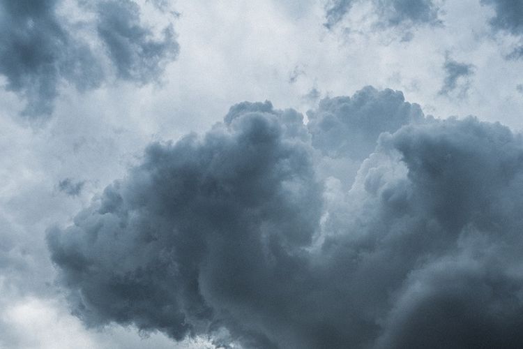 Prakiraan Cuaca Bandar Lampung Esok, Senin, 27 Juni 2022:  Berpotensi Berawan Pagi Hari hingga Hujan Sedang