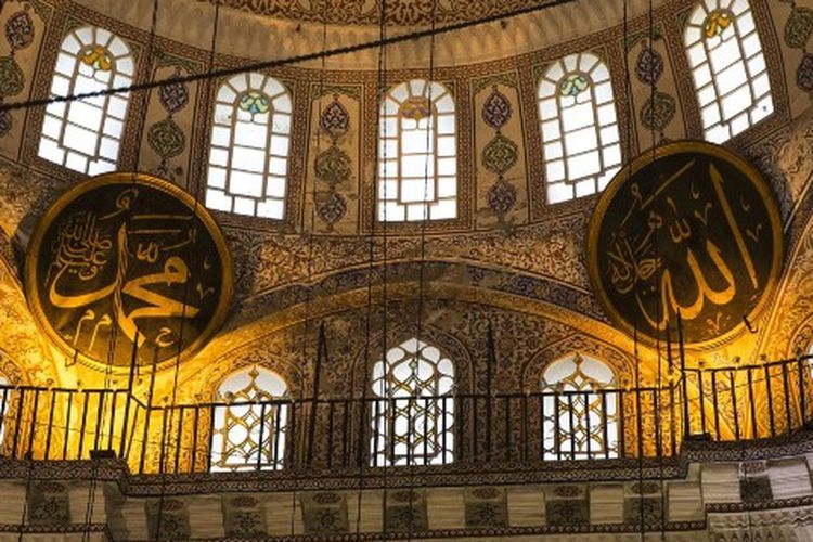 Khutbah Jumat Singkat Menarik Pekan Ini, Tema Muamalah dengan Non Muslim, Tepat Sekali Ada Isu Rendang Babi