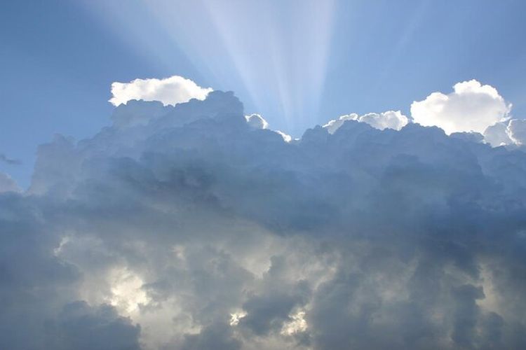 Prakiraan Cuaca Surakarta Hari Ini, Jumat, 1 Juli 2022 Menurut BMKG: Cuaca akan Didominasi Berawan