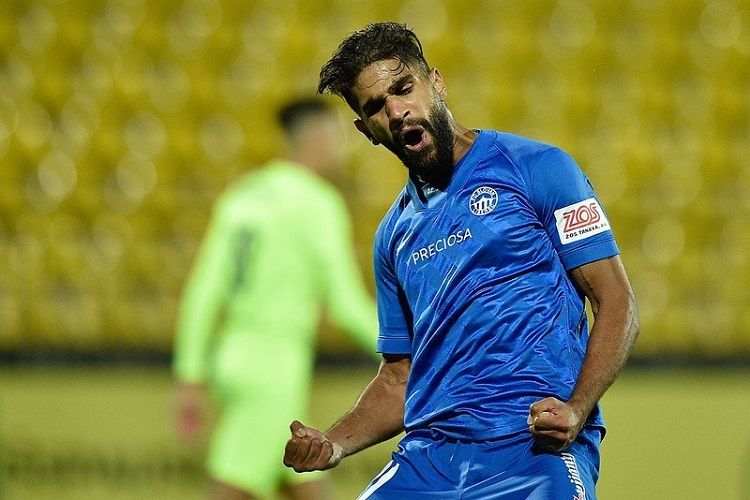 Profil Abdulla Yusuf Helal Stiker Baru Persija Jakarta Asal Bahrain Langsung Dikontrak 3 Tahun