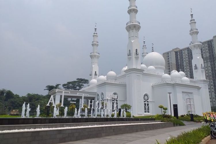 Hoax Pengusiran Wanita tak Mengenakan Hijab di Masjid At Thohir, Ternyata ini Kejadian Sebenarnya