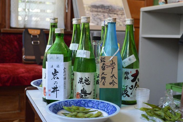 Cuma Ada di Jepang! Pemerintah Adakan Kampanye Kontes Ajak Generasi Muda Banyak Minum Alkohol