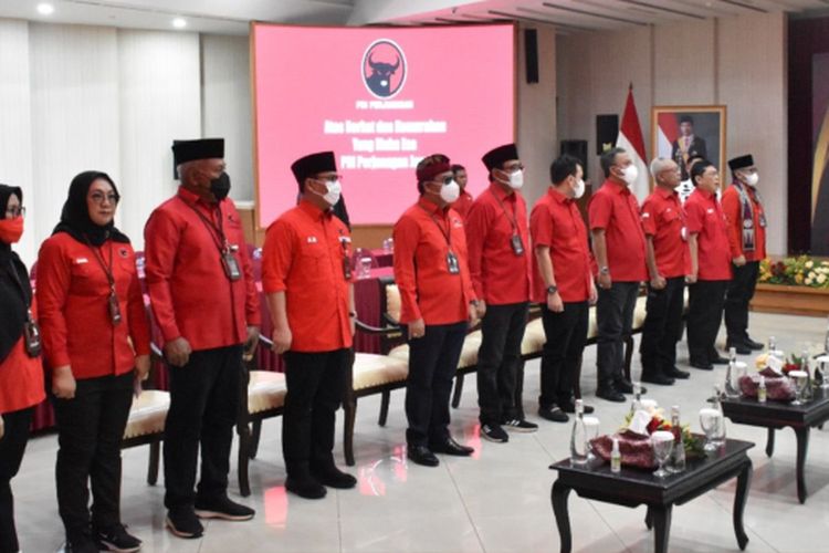 KPU Buka Pendaftaran Calon Peserta Pemilu, Pimpinan DPP PDIP Datang dengan Jajarannya