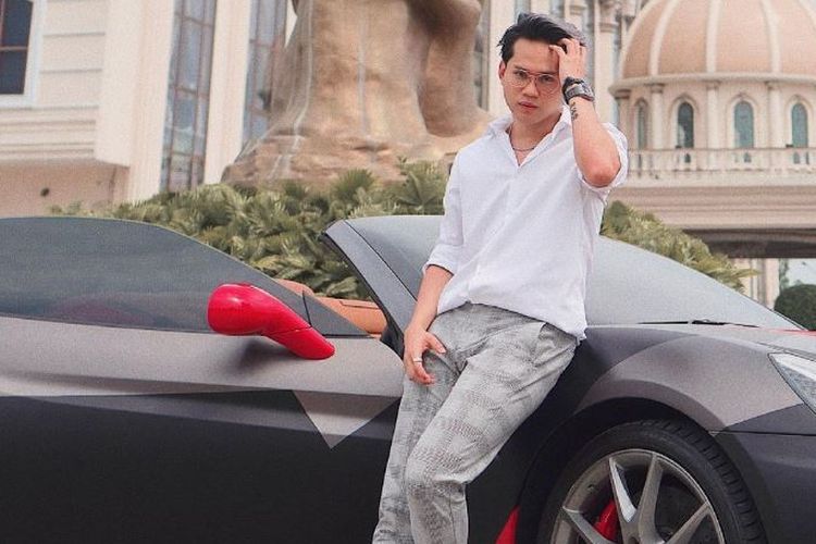 Terjerat Kasus Trading Option, Indra kenz Jalani Sidang di PN Tangerang dan Didakwa Dengan Pasal Berlapis