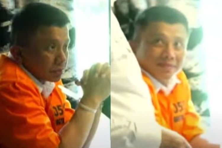 Jadi Sorotan Ferdy Sambo Kenakan Baju Tahanan dan Ekspresinya yang Tampak Tenang saat Reka Adegan Rekontruksi