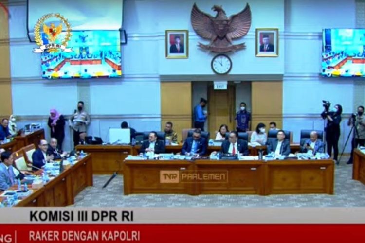 Rapat RDP DPR RI Ricuh saat Singgung Nama-nama Dalam Bagan Konsorsium 303 Kaisar Sambo, Ada Apa?