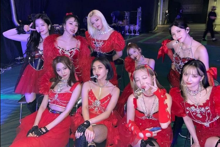 Intip Tipe Kepribadian Member TWICE Lewat MBTI, Tzuyu Introvert Sejati