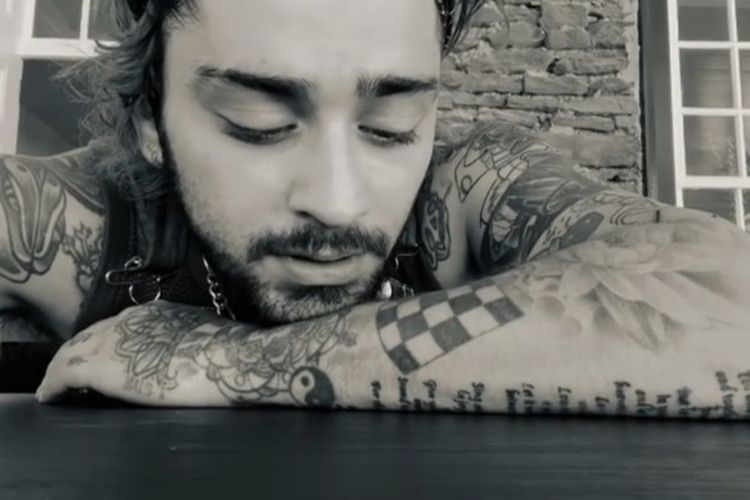 Zayn Malik Nyanyikan Night Changes One Direction, Berikut Lirik dan Artinya yang Bikin Tersentuh