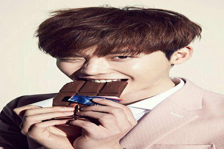 Profil Lee Jong Suk, Pemain Drakor Big Mouth yang Berperan Sebagai Park Chang Ho