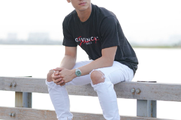 Akun Simpanan Pejabat Lucuti Jejak Digital Rizky Billar, Aneka Pose Bertelanjang Dada, Benarkah Mantan Gigolo?