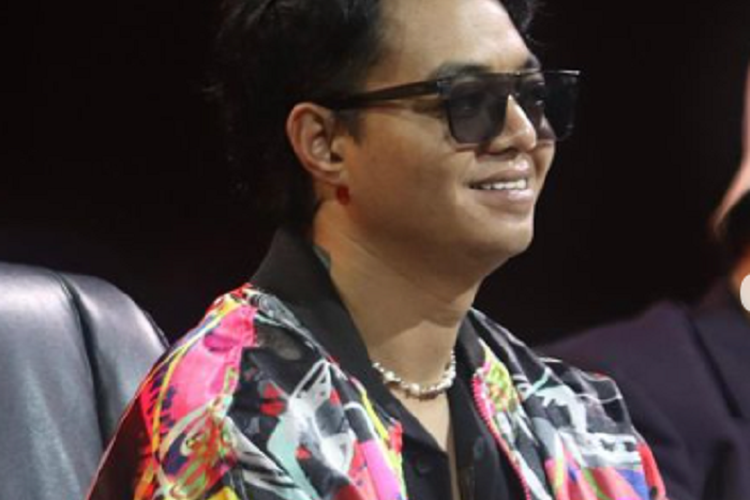 Selain Adam Levine, Reza Arap juga Dikabarkan Selingkuh dari Sang Istri, Netizen: Bucin Tapi Selingkuh