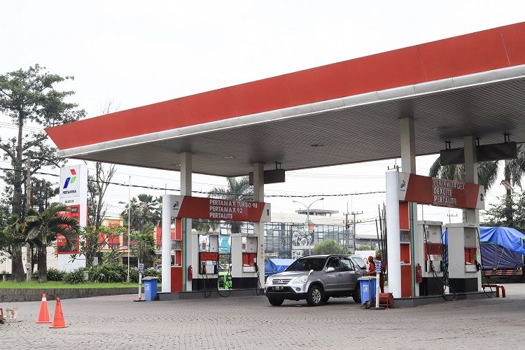 Pertamina Turunkan Harga Pertamax turbo, Dexlite dan Pertamina Dex, Ternyata Segini Harga yang Dikeluarkan