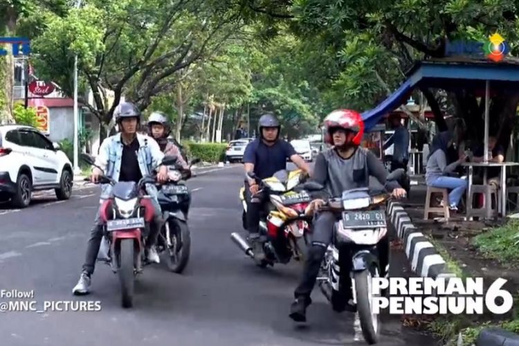 Sinopsis Preman Pensiun 6 Hari Ini, 11 Oktober 2022 : Rebut Parkiran, Pasukan Roy Siap Dihabisi Cecep